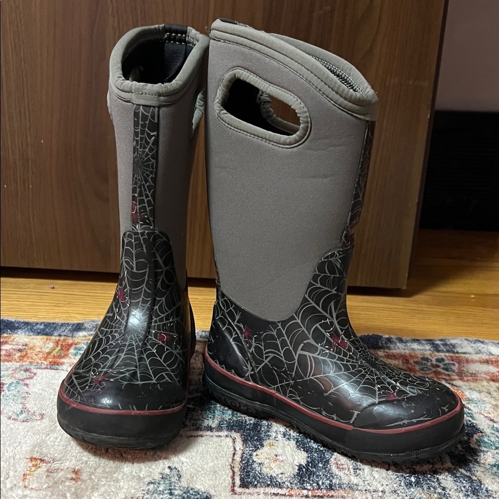 Bogs Kids Spider Web Boots - Black and Gray